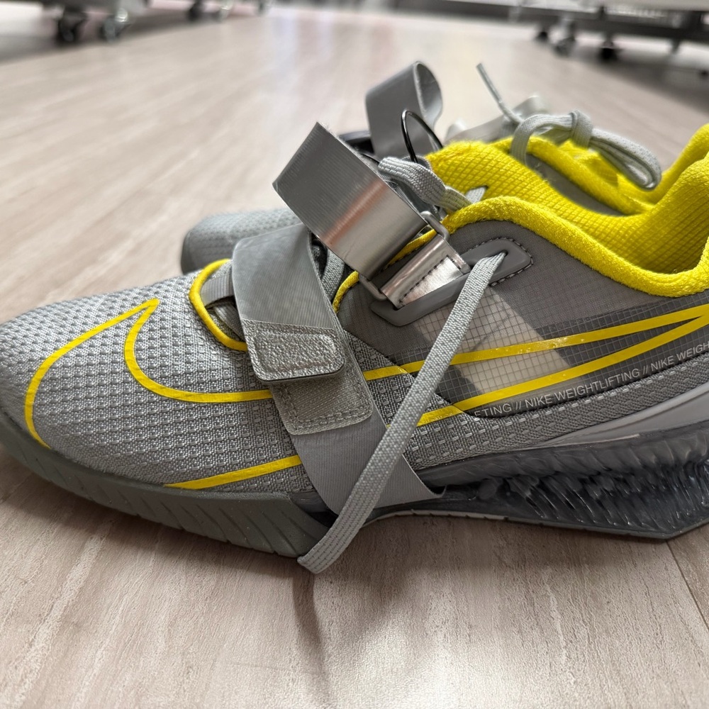 Nike Romaleos 4 - Gray and Yellow Lightning weightlifting Shoes